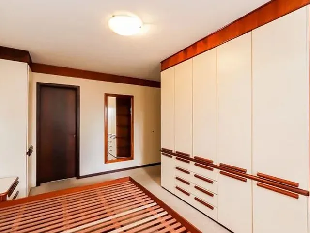 Imagem 9: Casa com 4 Dormitórios À Venda, 309 M² por R$ 1.380.000,00 - Bigorrilho - Curitiba/Pr