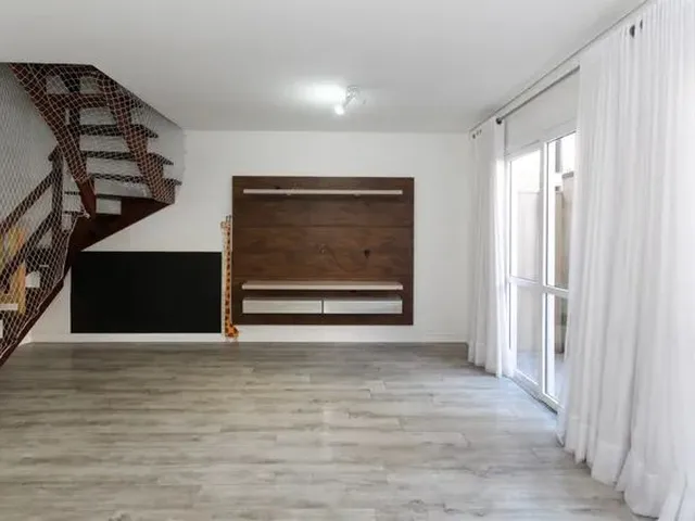 Imagem 8: Casa com 3 Quartos para Alugar no Bairro Centro com 180M²