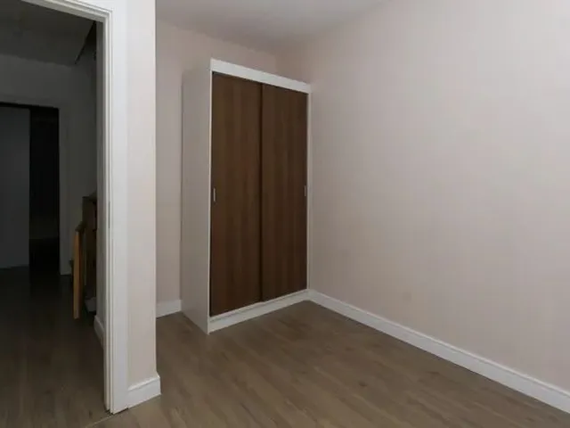 Imagem 11: Casa com 3 Quartos para Alugar no Bairro Centro com 180M²