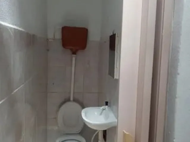 Imagem 3: Alugo Casa com 02 Quartos no Centro