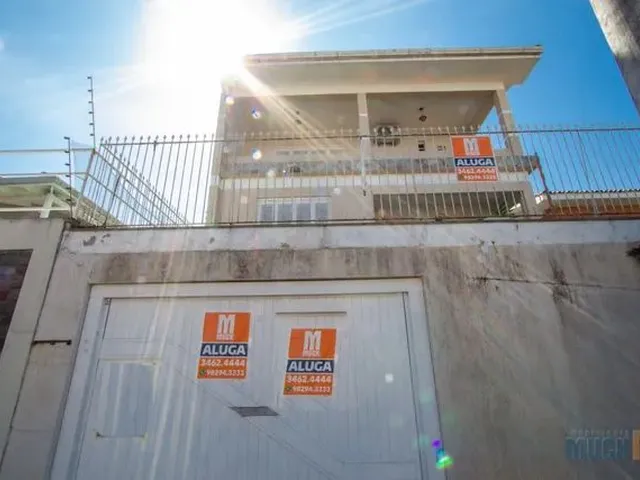 Imagem: Casa com 5 Quartos para Alugar no Bairro