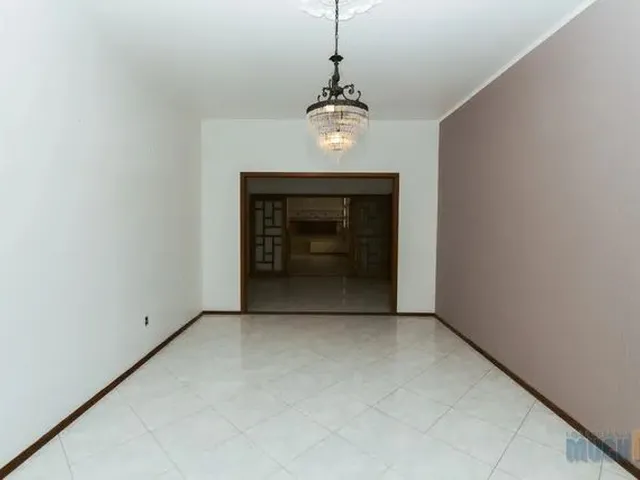 Imagem 14: Casa com 5 Quartos para Alugar no Bairro Centro com 420M²