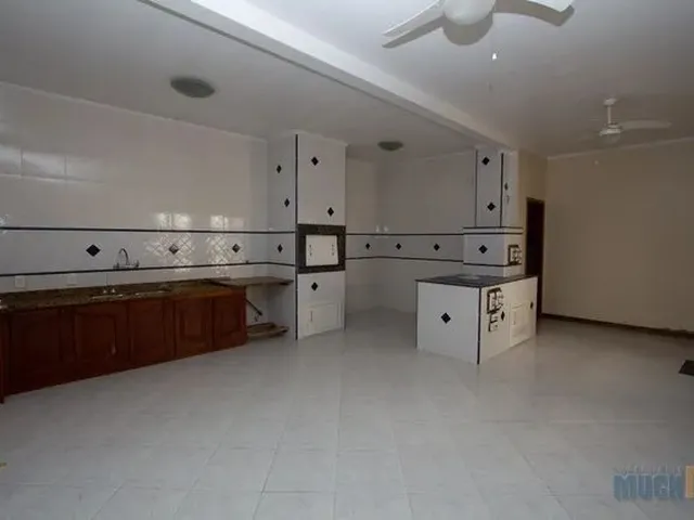 Imagem 13: Casa com 5 Quartos para Alugar no Bairro Centro com 420M²