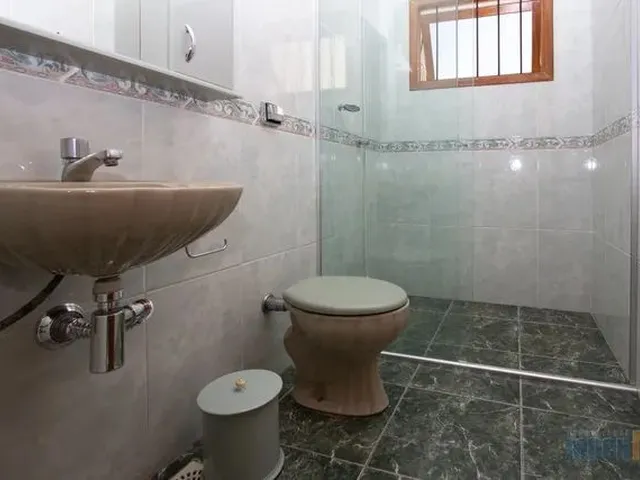 Imagem 5: Casa com 5 Quartos para Alugar no Bairro Centro com 420M²