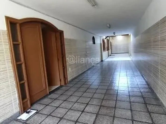 Imagem: Casa para Aluguel, 3 Quartos, 1 Vaga, Jardim