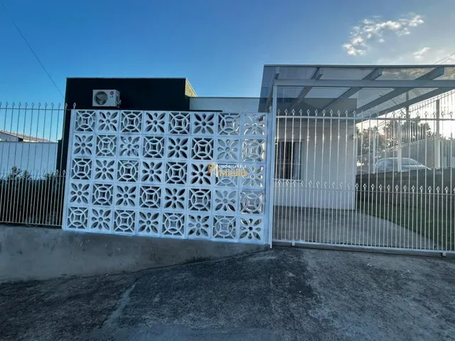 Imagem 2: Casa à venda em Viamão, bairro Esmeralda, com quintal espaçoso