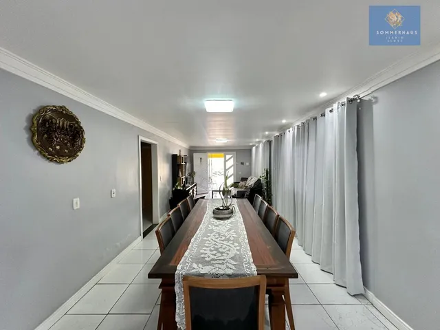 Imagem 7: Casa 4 dormitórios em região de moradores