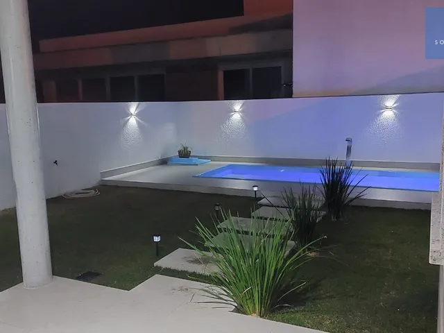 Imagem 13: Sobrados ao lado do mar no Araça