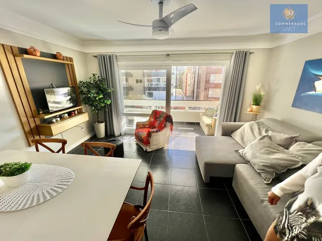 Imagem 6: Apartamento com sacada de frente e a 1 quadra do MAR em Capão da Canoa