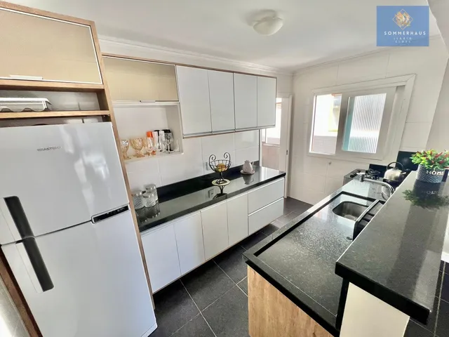 Imagem 15: Apartamento com sacada de frente e a 1 quadra do MAR em Capão da Canoa