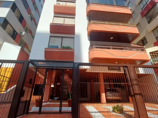 Imagem 3: Apartamento com sacada de frente e a 1 quadra do MAR em Capão da Canoa