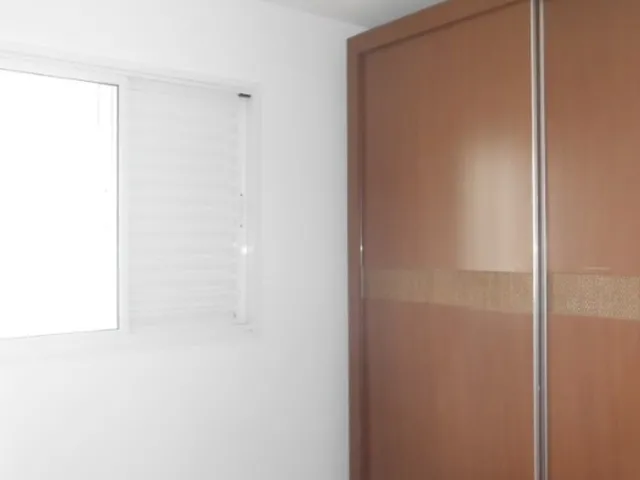 Imagem 10: Apto locação - com 03 dorm sendo 1 suite, sala ampla com varanda, ar condicionado, 75m