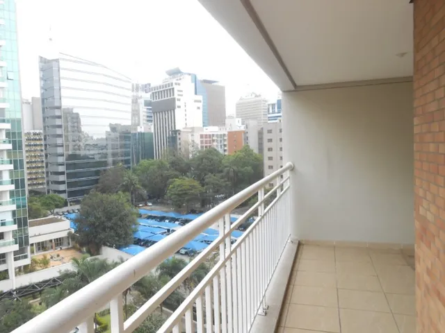 Imagem 6: Apto locação - com 03 dorm sendo 1 suite, sala ampla com varanda, ar condicionado, 75m