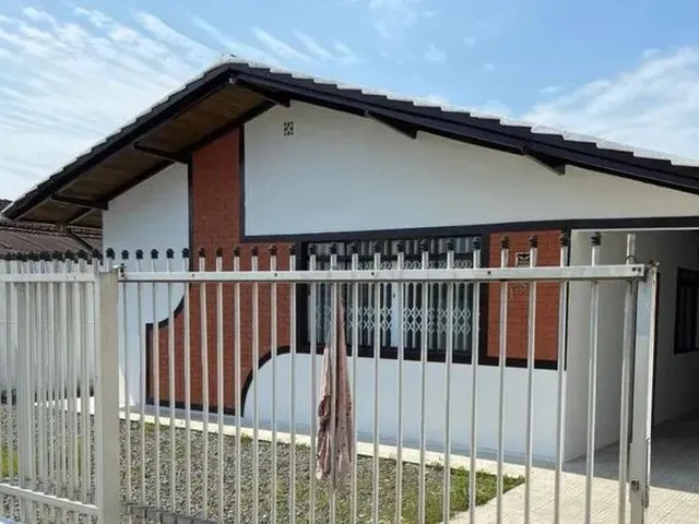 Imagem: Casa Sozinha no Terreno no Floresta