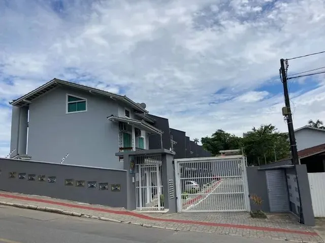 Imagem: Sobrado com 3 Dormitórios para Alugar