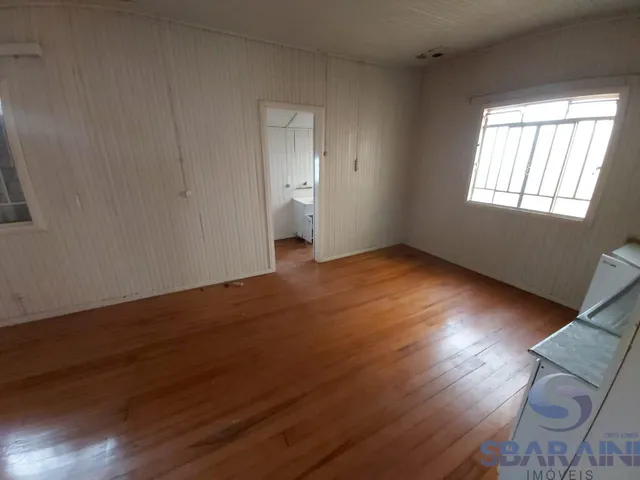 Imagem 2: Casa mista com 2 quartos para locação no centro de Pato Branco PR