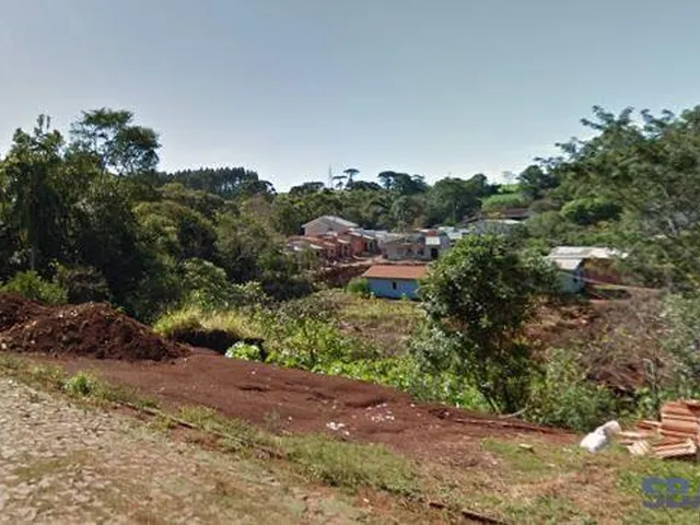 Imagem: Amplo terreno de esquina à venda no Bairro