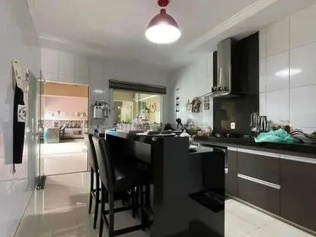 Imagem 6: Casa À Venda com 3 Quartos Toda Planejada