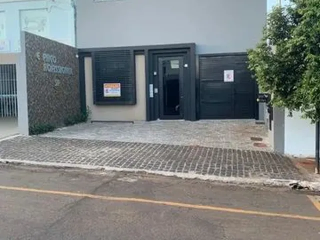 Imagem 1: Vendo Prédio Contendo 7 (Sete) Salas Comerciais e 02 (Dois) Apartamentos