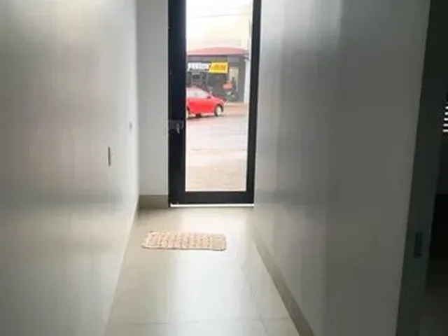 Imagem 5: Vendo Prédio Contendo 7 (Sete) Salas Comerciais e 02 (Dois) Apartamentos