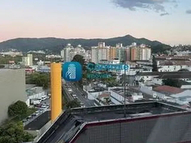 Imagem 4: Sala Comercial com Garagem no Bairro Agronômica, em Florianópolis