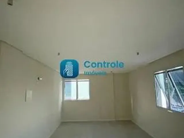 Imagem 8: Sala Comercial com Garagem no Bairro Agronômica, em Florianópolis