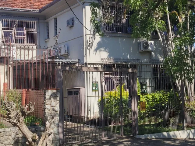 Imagem: Casa À Venda no Bairro Petrópolis - Porto