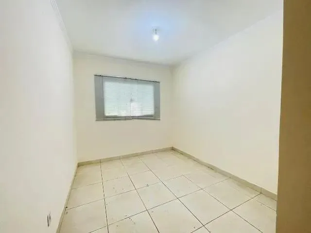 Imagem 7: Casa para Venda Possui 78 Metros Quadrados com 3 Quartos em Gleba e -...
