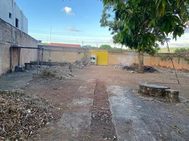 Imagem: Lote de 680 Metros