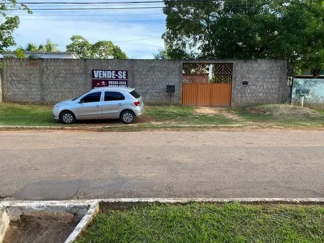 Imagem: A casa possui 3 Dormitórios, 3 Banheiros e está