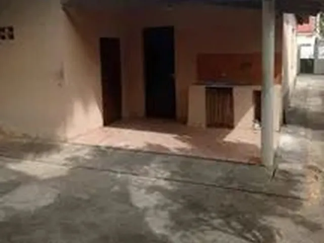Imagem: Vende-Se Está Casa com Ponto Comercial