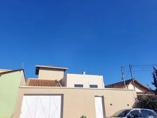 Imagem 1: Casa para Venda Tem 360 Metros Quadrados com 3 Quartos em Vale do Sol - Nova Lima - Mg