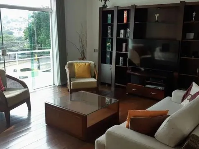 Imagem: Casa Linear para Venda com 442 Metros Quadrados
