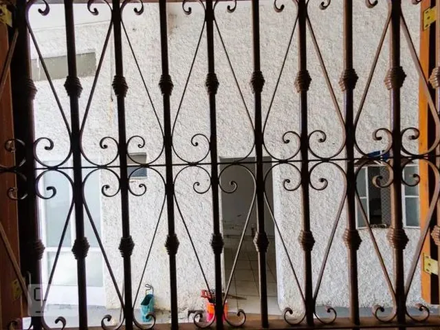 Imagem 10: Casa para Aluguel - Caiçaras, 2 Quartos, 200 M2