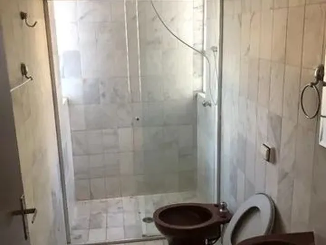 Imagem 3: Quitinete com 04 Cômodos Separados: Sala/Quarto + Banheiro + Cozinha + Área de Serviço