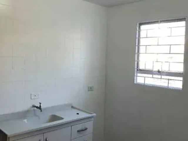 Imagem 6: Quitinete com 04 Cômodos Separados: Sala/Quarto + Banheiro + Cozinha + Área de Serviço