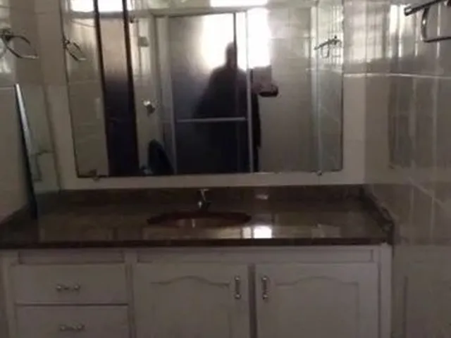 Imagem 5: Casa para Aluguel com 200 Metros Quadrados com 3 Quartos em Campo Comprido - Curitiba - Pr