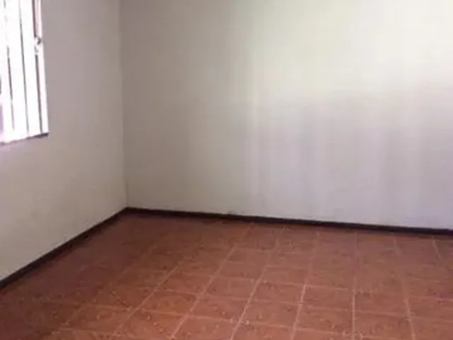 Imagem 15: Casa para Aluguel com 200 Metros Quadrados com 3 Quartos em Campo Comprido - Curitiba - Pr