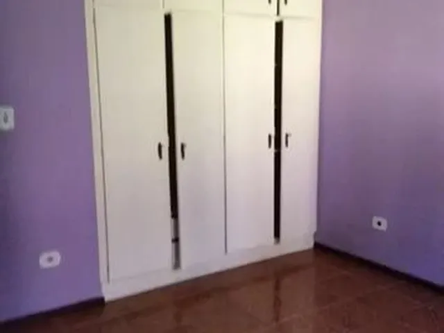 Imagem 7: Casa para Aluguel com 200 Metros Quadrados com 3 Quartos em Campo Comprido - Curitiba - Pr