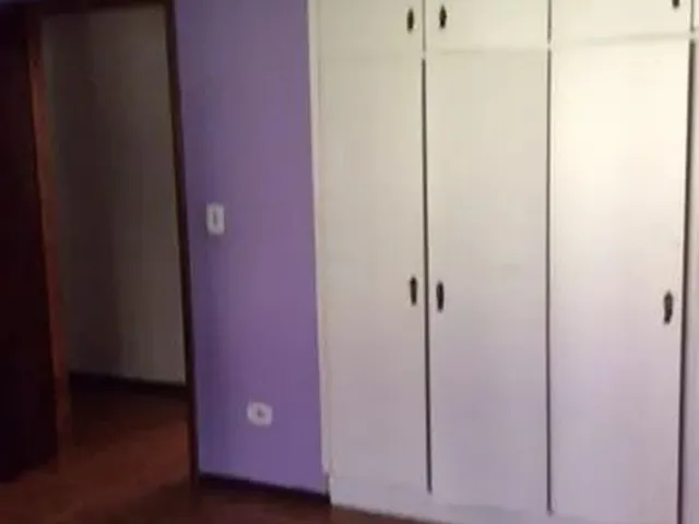 Imagem 2: Casa para Aluguel com 200 Metros Quadrados com 3 Quartos em Campo Comprido - Curitiba - Pr