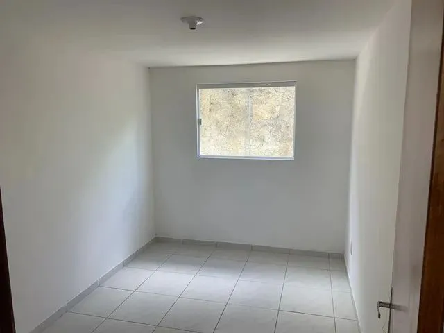 Imagem 8: Kitnet com Garagem e Primeiro Aluguel em Capim Macio