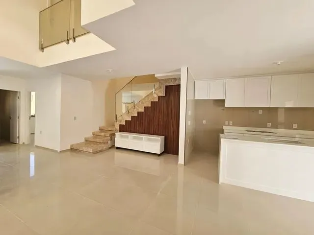 Imagem 4: Casa Duplex com Área de 180M2, 4 Suítes e Amplo Espaço! Casa Nova