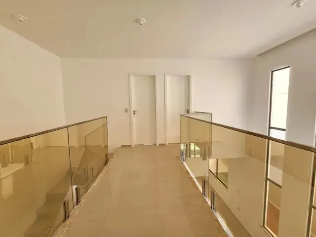 Imagem 3: Casa Duplex com Área de 180M2, 4 Suítes e Amplo Espaço! Casa Nova