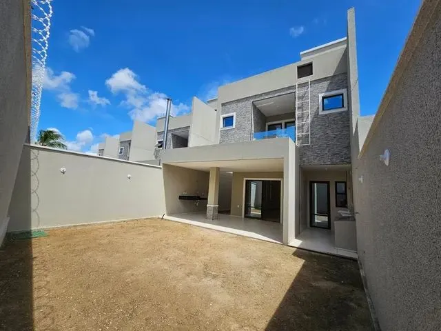 Imagem 12: Casa Duplex com Área de 180M2, 4 Suítes e Amplo Espaço! Casa Nova