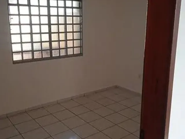Imagem 14: Casa para Alugar com 2 Quartos no Setor Criméia Leste, Goiânia/Go