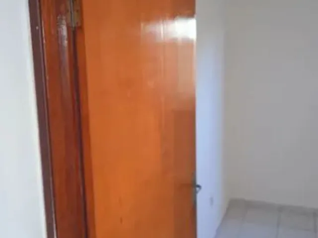 Imagem 15: Casa para Alugar com 2 Quartos no Setor Criméia Leste, Goiânia/Go
