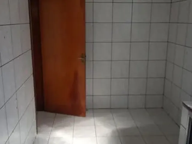 Imagem 4: Casa para Alugar com 2 Quartos no Setor Criméia Leste, Goiânia/Go