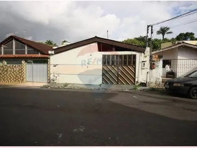 Imagem: Casa com Piscina no Conjunto Jardim Hileia