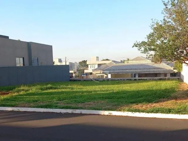Imagem: Terreno À Venda, 781 M² por R$ 740.000,00
