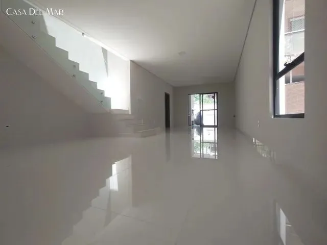 Imagem 11: Casa para Venda em Florianópolis, Córrego Grande, 3 Dormitórios, 3 Suítes, 4